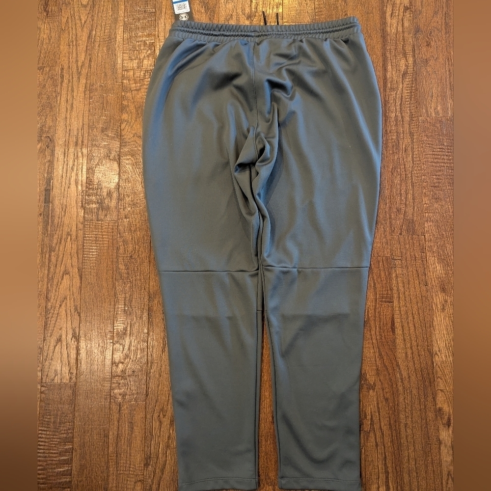 Under Armour Men's Charcoal Joggers, Zipper Ankle Size XL New With Tags - Picture 2 of 12